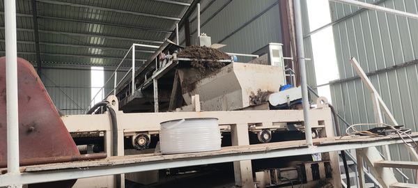 chfilters56991's tweet image. These pictures are of a cattle farm&apos;s cow manure treatment site, in which the belt filter is used in the pressing section, which has the advantage of working continuously for 24 hours and is very suitable for treating a large amount of wastewater. #filterpress #pressfilter