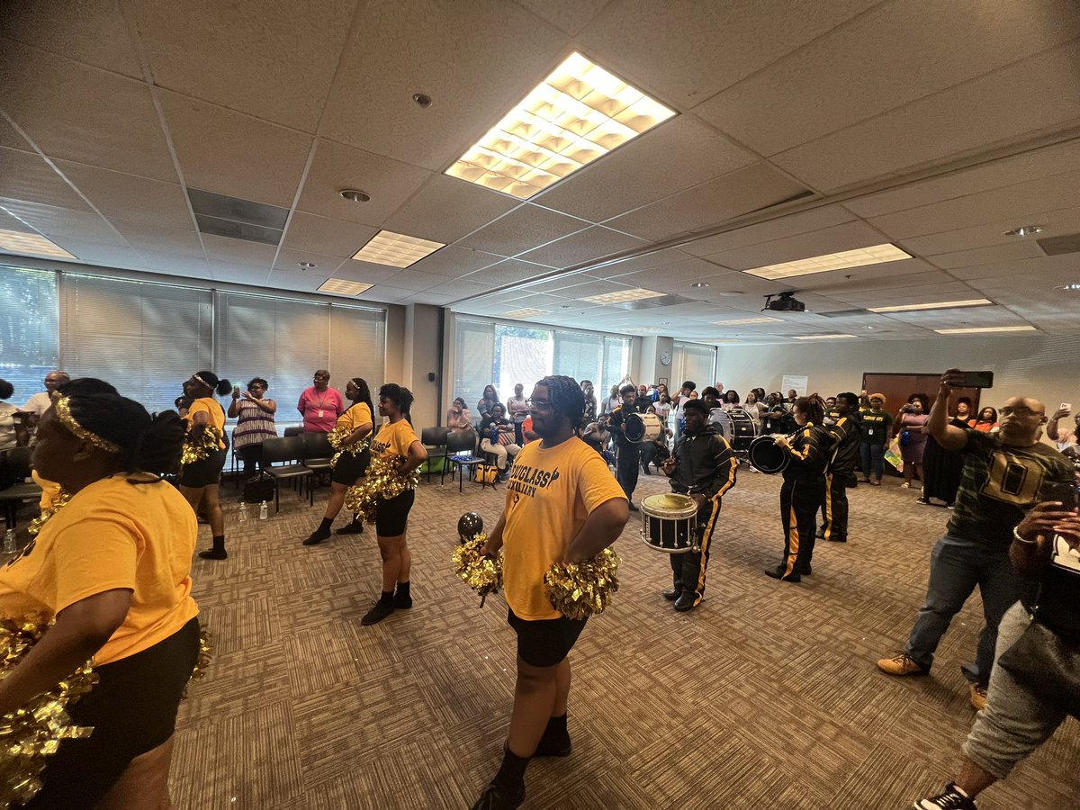 Douglass Marching Astro Bands tweet media