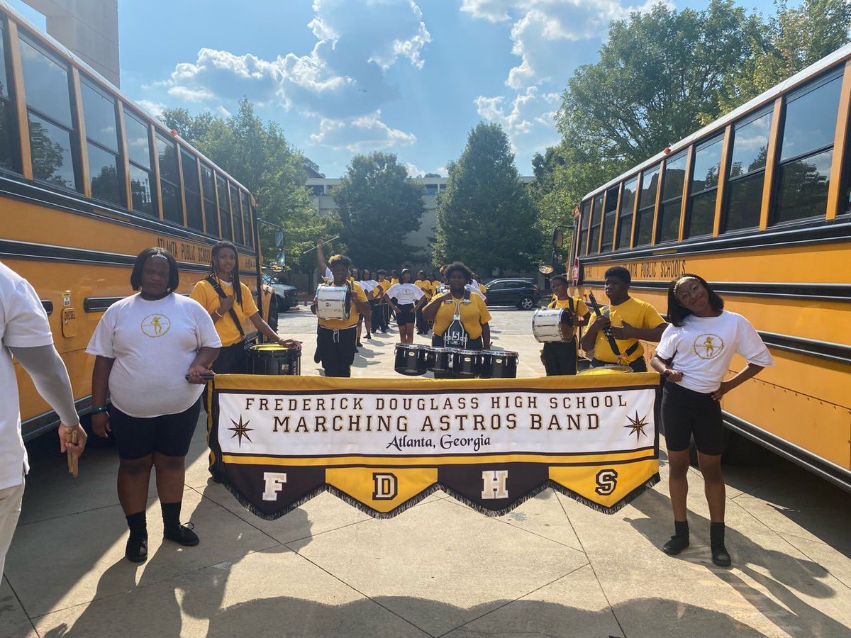 Douglass Marching Astro Bands tweet media