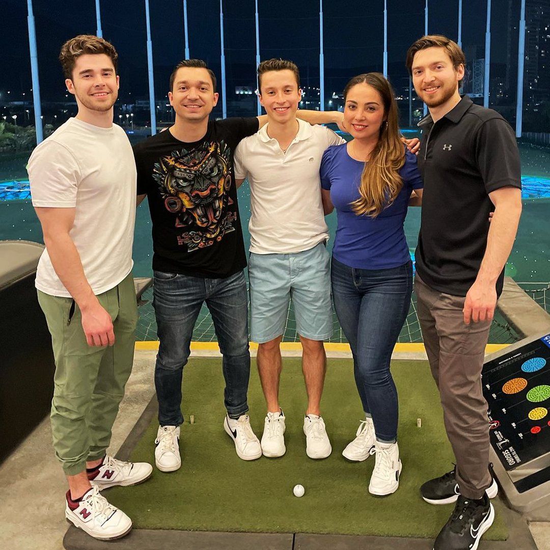 TopgolfMty's tweet photo. 🚨👉🏼¿TE HAN SURGIDO ESTAS DUDAS? 🤔 Cuéntanos qué otras dudas tienes en comentarios 👇🏼

#topgolfmty #topgolf #mty #nuevoleon #lifestyle #diversion https://t.co/3Xz6TcsqE4