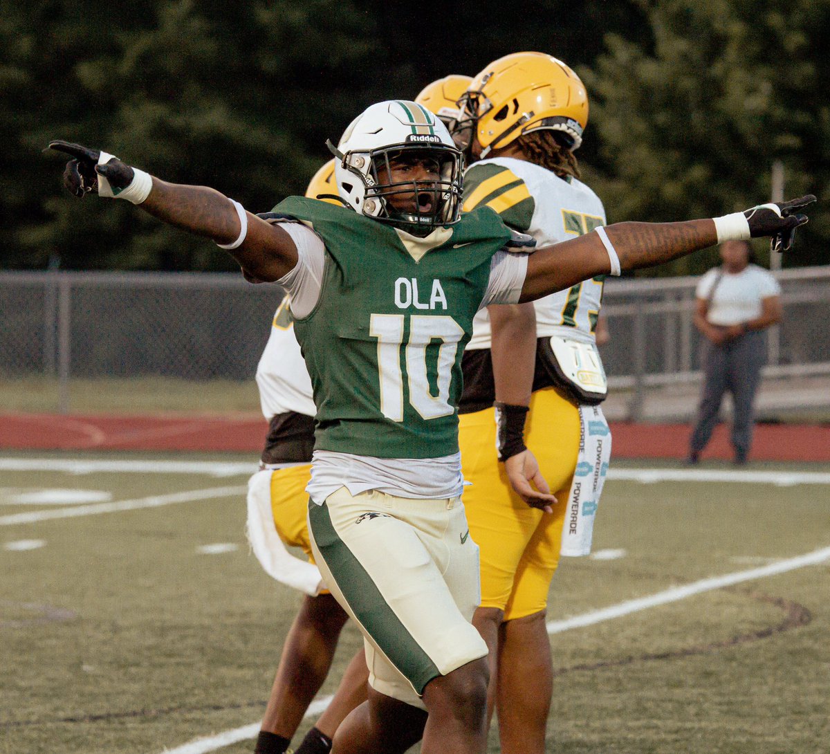 TreSean Logan (@treseanlogan44) on Twitter photo Great start to the beginning of the season, can't wait to make more
plays! <a href="/Coach_TJones/">Coach Tevin Jones</a> <a href="/iamcoachrock/">Rockshawn McNeil</a> <a href="/Coach_KCH/">Kyle Cerge-Henderson</a> <a href="/GAVarsityRivals/">GaVarsity</a> @spollar1 <a href="/OlaFBRecruits/">Ola High School Football Recruits</a>
hudl.com/v/2LYwVe Great start to the beginning of the season, can't wait to make more
plays! <a href="/Coach_TJones/">Coach Tevin Jones</a> <a href="/iamcoachrock/">Rockshawn McNeil</a> <a href="/Coach_KCH/">Kyle Cerge-Henderson</a> <a href="/GAVarsityRivals/">GaVarsity</a> @spollar1 <a href="/OlaFBRecruits/">Ola High School Football Recruits</a>
hudl.com/v/2LYwVe
