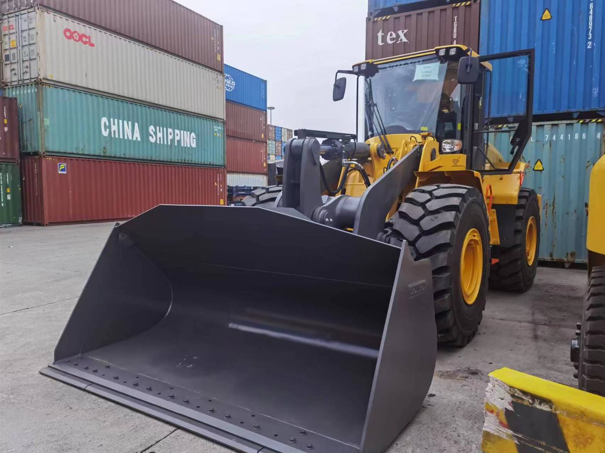 NicoleC24419658's tweet image. VOLVO L120Gz 6T Wheel Loader On Sale