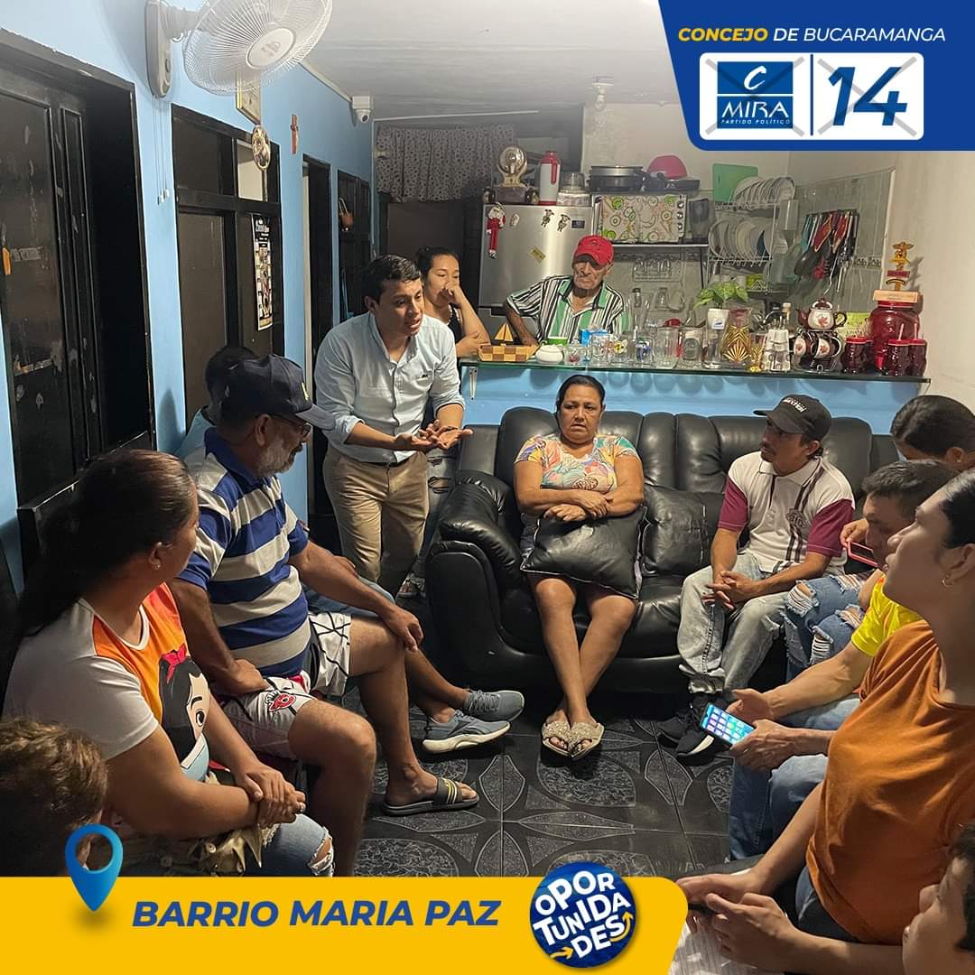 IngDannyRivera's tweet photo. ¡Gracias Maria paz! por abrirnos las puertas de sus hogares, por el cálido recibimiento y apoyo que nos manifestaron. Fue un honor conocer de cerca sus María paz preocupaciones y sueños. Juntos, ¡estamos construyendo un camino lleno de oportunidades!.💙
#Bga #ConcejoDeBucaramanga https://t.co/oWS4RqU7q7