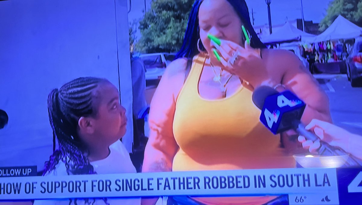 sistersofwatts's tweet photo. Baby Sisters Of Watts showing love to the single father and daughter .. ❤️ ❤️.. #hug @NBCLA #support #vendor #Autism #girl #sistersofwatts #love #community #newfriend https://t.co/vug8rPCcZ5