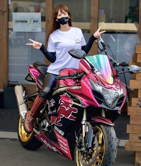 awaybrain's tweet photo. #girlsonmotorcycles #女子ライダー #バイク女子と繋がりたい 
#motorcyclelifestyle #motorbike #バイク #オートバイ #バイク好き #バイク好きな人と繋がりたい #バイクのある生活 #バイクのある風景 #motolady #motogirl #bikerbabes
#girlsonmotorcycles #女子ライダー https://t.co/P0LZnToPT7
