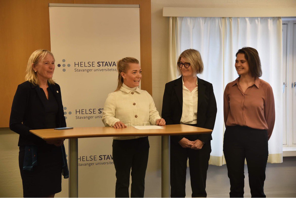 Margareth Hagen (@margarethhagen_) on Twitter photo Nå realiseres Vestlandslegen! 20 nye plasser, i tillegg til de 20 <a href="/UiB/">Universitetet i Bergen</a> har gir Stavanger 120 medisinstudenter om få år. Gledens dag for Vestlandet! Vestlandet trenger leger! Takk til alle som har arbeidet for dette! <a href="/AskelandJon/">Jon Askeland</a> <a href="/SandraBorch/">Sandra Borch</a> @ToreTu @GuriRor Nå realiseres Vestlandslegen! 20 nye plasser, i tillegg til de 20 <a href="/UiB/">Universitetet i Bergen</a> har gir Stavanger 120 medisinstudenter om få år. Gledens dag for Vestlandet! Vestlandet trenger leger! Takk til alle som har arbeidet for dette! <a href="/AskelandJon/">Jon Askeland</a> <a href="/SandraBorch/">Sandra Borch</a> @ToreTu @GuriRor