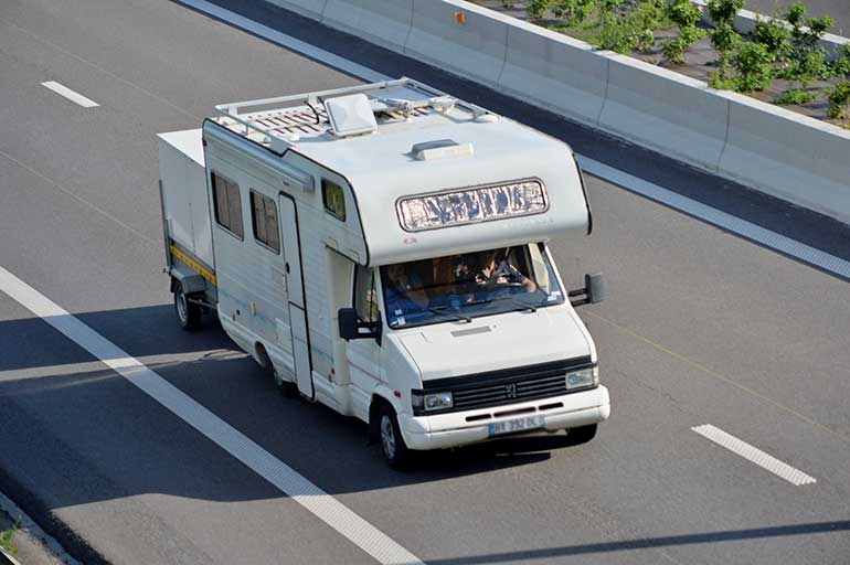 Le Car-Pass évolue pour mieux contrer la fraude. Le Car-Pass fournit entre autres l'historique kilométrique d'un véhicule. Il est légalement requis lors de la vente d’un véhicule d’occasion. Une loi récente élargit les informations mises à disposi...  secunews.be/fr/themes-fr/s…