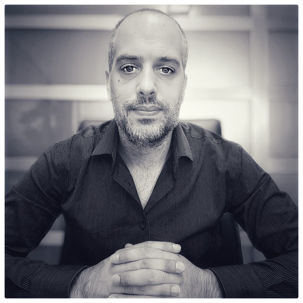 jbaezfe's tweet photo. Los años pasan, nuestras páginas se llenan de capítulos vividos, de experiencias ganadas, y de sueños que aún esperan ser escritos. Cada día es una oportunidad para añadir un párrafo emocionante a este libro inacabable. 📖💫 https://t.co/OrVpnpSwJZ