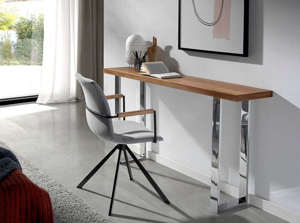 ✨Charming little corners at home. Lighting, comfort, design... Don't leave out the atmosphere! A pleasant and comfortable environment will improve your productivity, visit our website and discover all our new products!