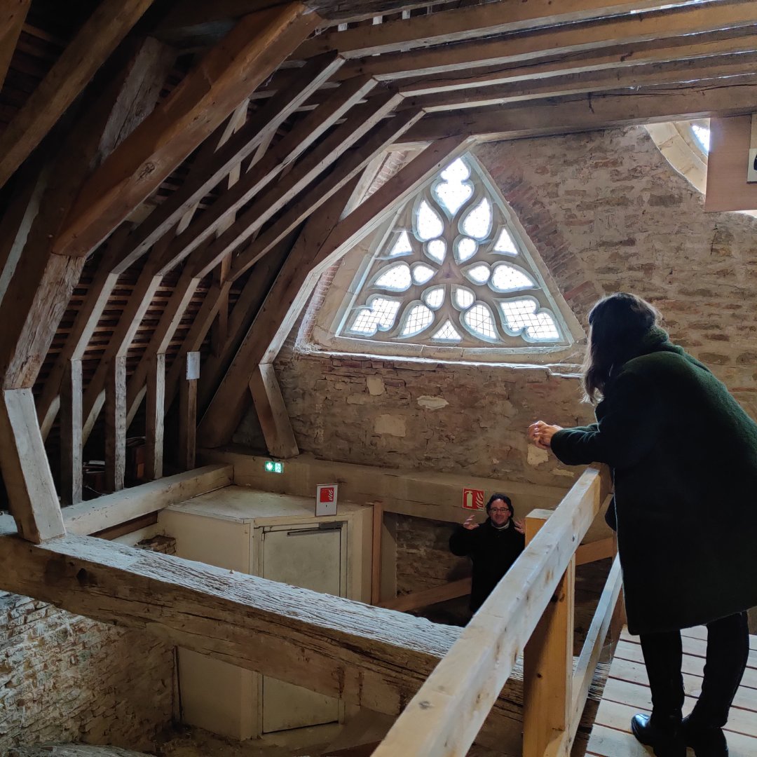 🤔 N'avez-vous jamais rêvé de découvrir les espaces fermés au public ?

👉 Les 10 et 24.09 et le 15.10 à 15h, prenez de la hauteur ! Découvrez des escaliers cachés, des combles boisés ainsi que la magnifique toiture bourguignonne 😮

<a href="/Bourg_en_Bresse/">#BourgenBresse</a> <a href="/leCMN/">le CMN</a>