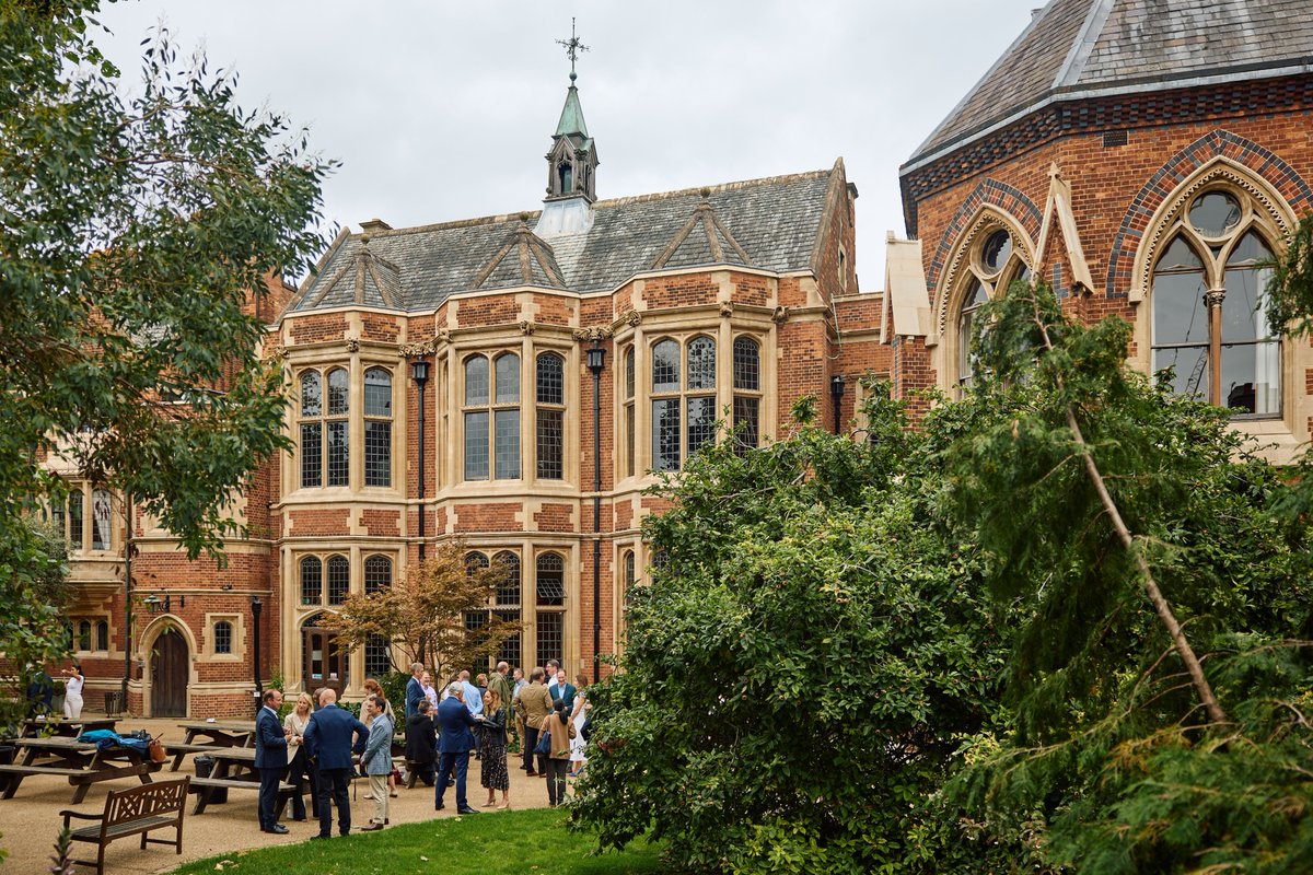 DCM Uni Fribourg tweet media