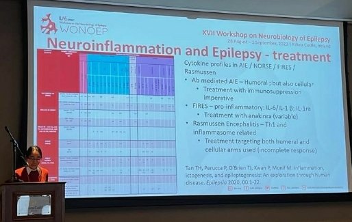 Dr Tracie Tan presenting her work at #wonoep2023 in Ireland - Neurobiology of Epilepsy.

#InnateImmune mRNA alterations in #TemporalLobeEpilesy.

Well done <a href="/TracieHLTan/">Tracie Tan</a> 👋

#neuroinflammation 

@CCSNeurosci 
<a href="/IlaeWeb/">International League Against Epilepsy</a>