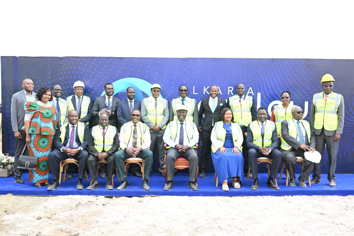 KenGenKenya's tweet photo. @konzatech, the pioneering investor of the
@KenGenKenya Green Energy Park, has set in motion plans to establish the Eco-Cloud Data Center within the park, marking the commencement of this visionary journey. #KenGenGreenEnergyPark #ACS23  #GreenEnergyKE ^EM https://t.co/mnBoarVEYf