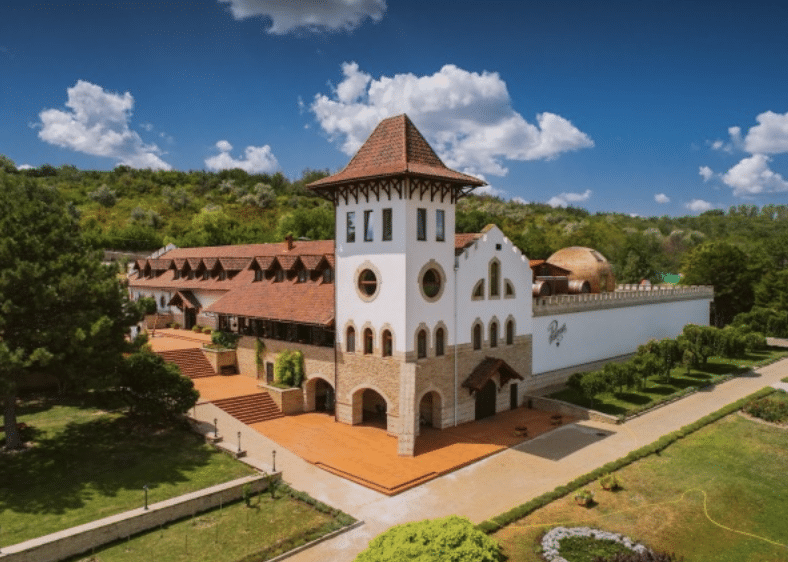 Win een wijnreis naar Moldavië - businesstraveller.nl/win-een-wijnre… #businesstraveller