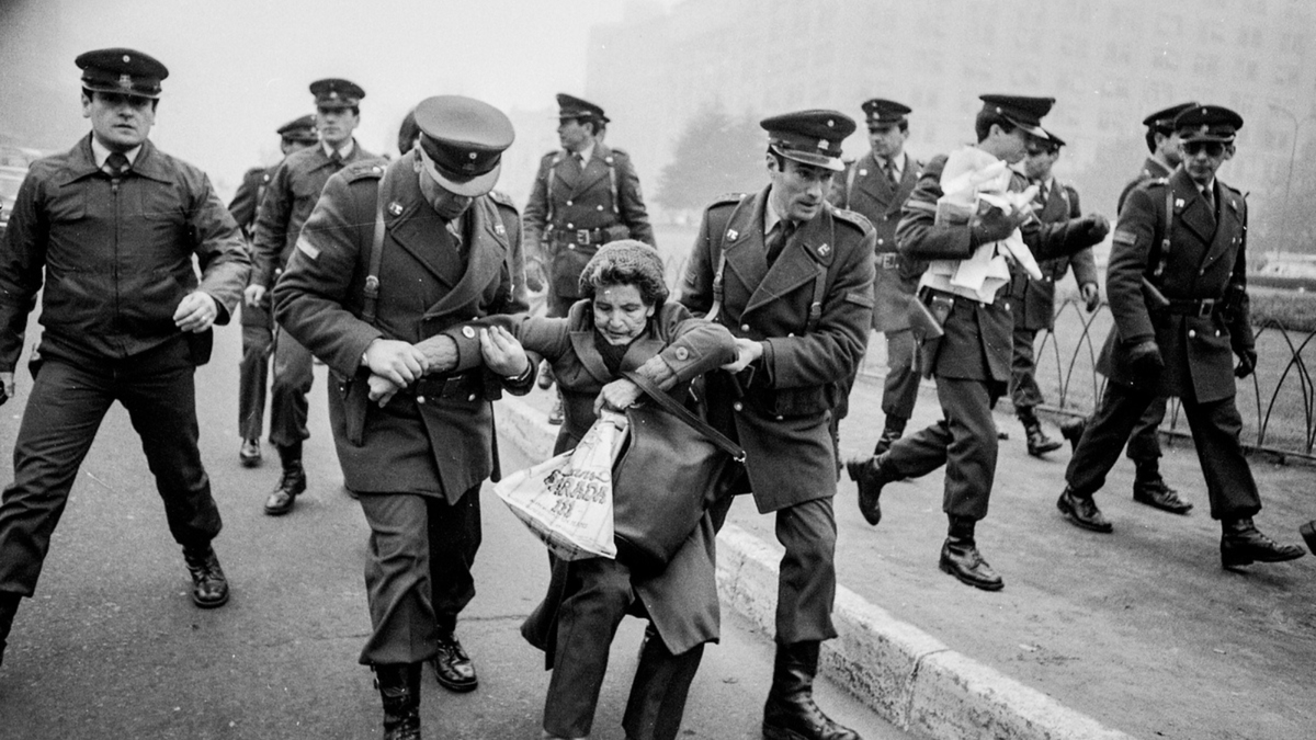 📽 PROJECTION 📽

Dans le cadre des 50 ans du coup d’Etat au Chili, assistez à une projection-débat du film documentaire "Au nom de tous mes frères" de Samuel Laurent Xu, en présence du réalisateur.

🗓 Mardi 12 sept. 19h30
📍 Bib. M. Duras (20e)
Infos👉bit.ly/45CJ34q