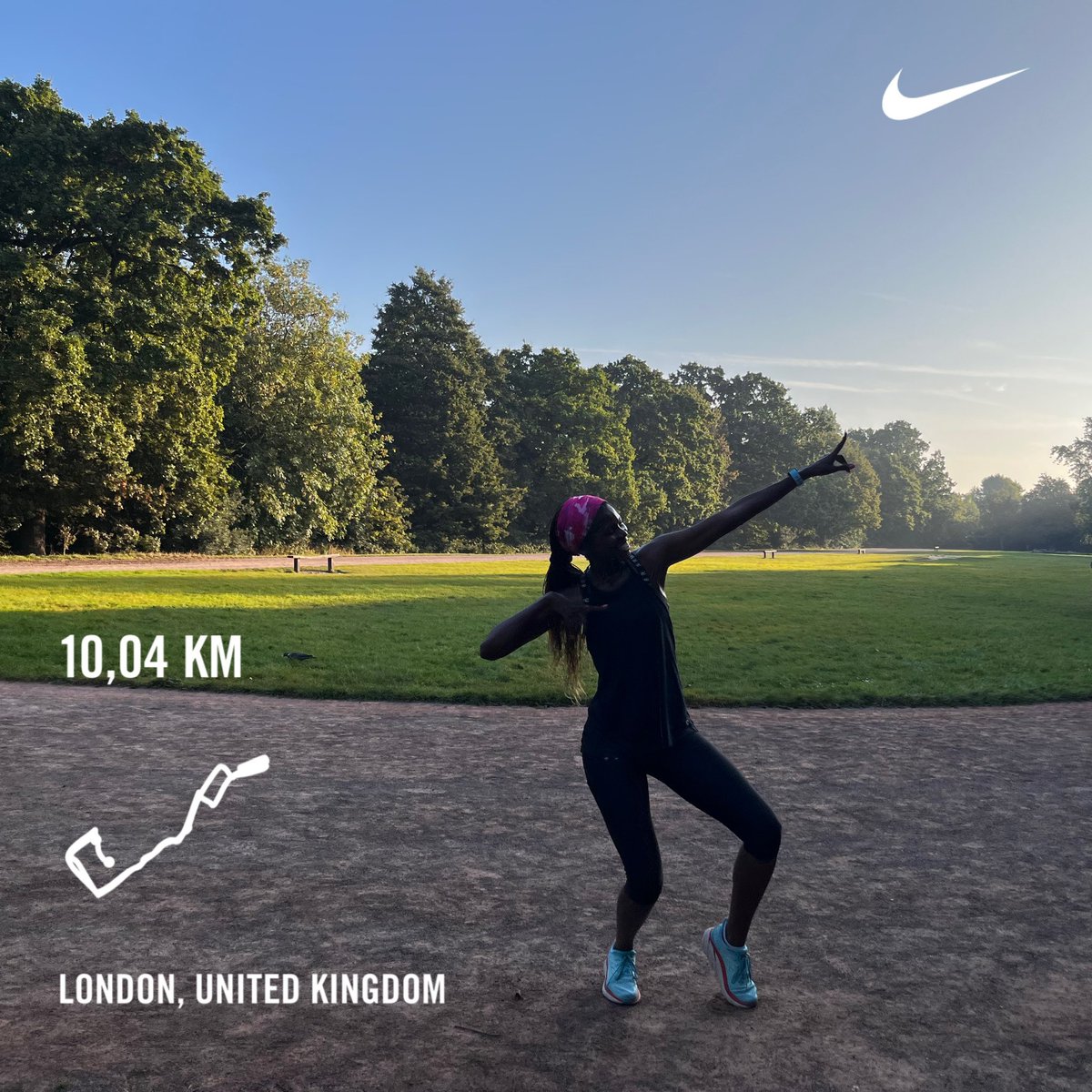RefiloeBan's tweet photo. London you are such a beauty when you are sunny & warm. Solo semi speed session inspired by the @bryanstonbombers 12 x (2min hard, 1min easy). #RunningWithSoleAC #lovemyvitality #vitalityactiverewards #socialrunner #londonrunners #nikerunning #qualitysession https://t.co/eEp9hu44v9