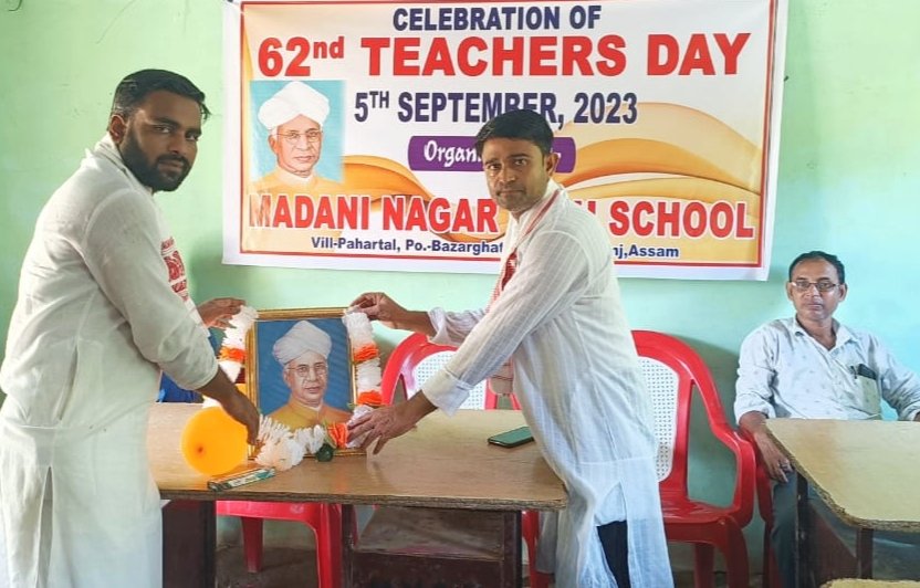 Manarul1985's tweet photo. Happy Teacher's Day !
Teachers’ Day is one of the most special days to appreciate the dedication of teachers who play the most significant role in every individual's life. Teachers day was celebrated at Madani Nagar High school on 5th September.
#HappyTeachersDay https://t.co/opzOf6uYt6