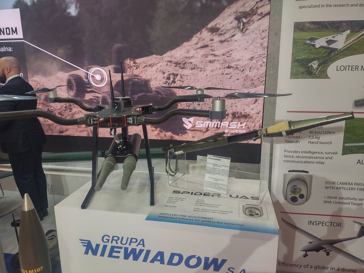 Zbiesu's tweet image. Wiedzieliście o tym, że Komary też latają? 😉

#MSPO2023