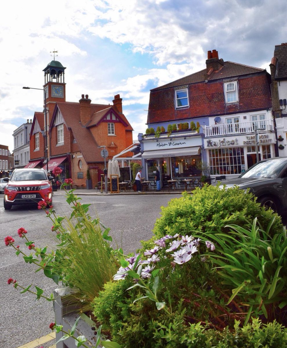 Hello again from the WVBA! We had a little break from Twitter/X but we are back! Follow along for what’s on at our beautiful Wimbledon Village and be sure to tag us in your community posts.