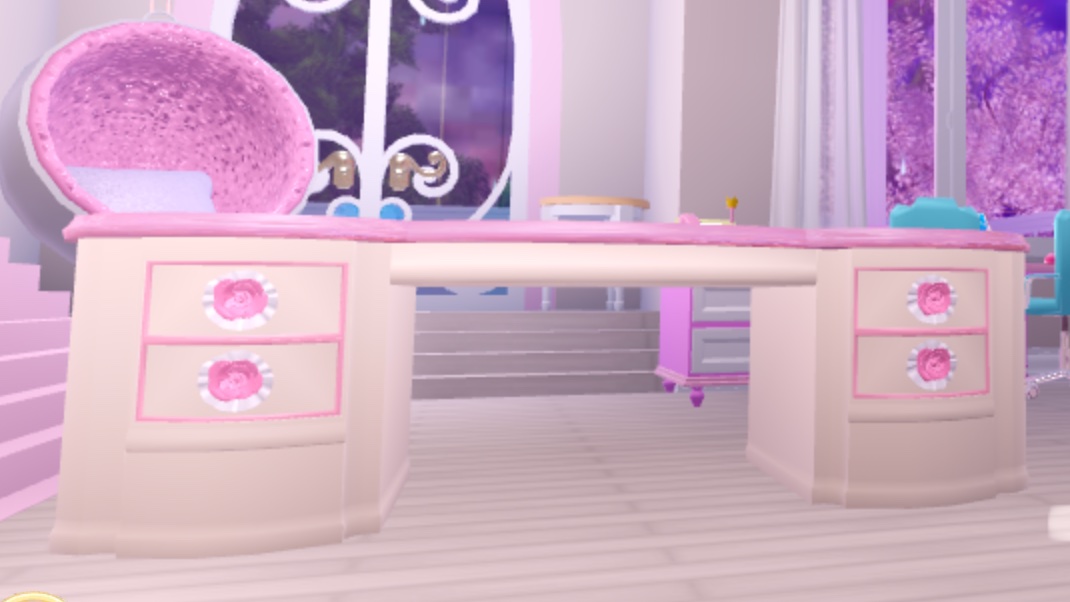 Alli ♡ | Royale High UPDATES 🖤 | fly high vioncii tweet media
