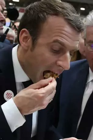 Planetes360's tweet photo. 💡 Macron et l'élite pourront toujours manger de la viande, mais qu'en est-il de nous ? #CarboneScore dévoilé ! Le lien en commentaire #Inégalités #Élysée @YvesPDB @pittbull_grrr @idrissaberkane @BusinessBourse https://t.co/0p9D3Tc7di