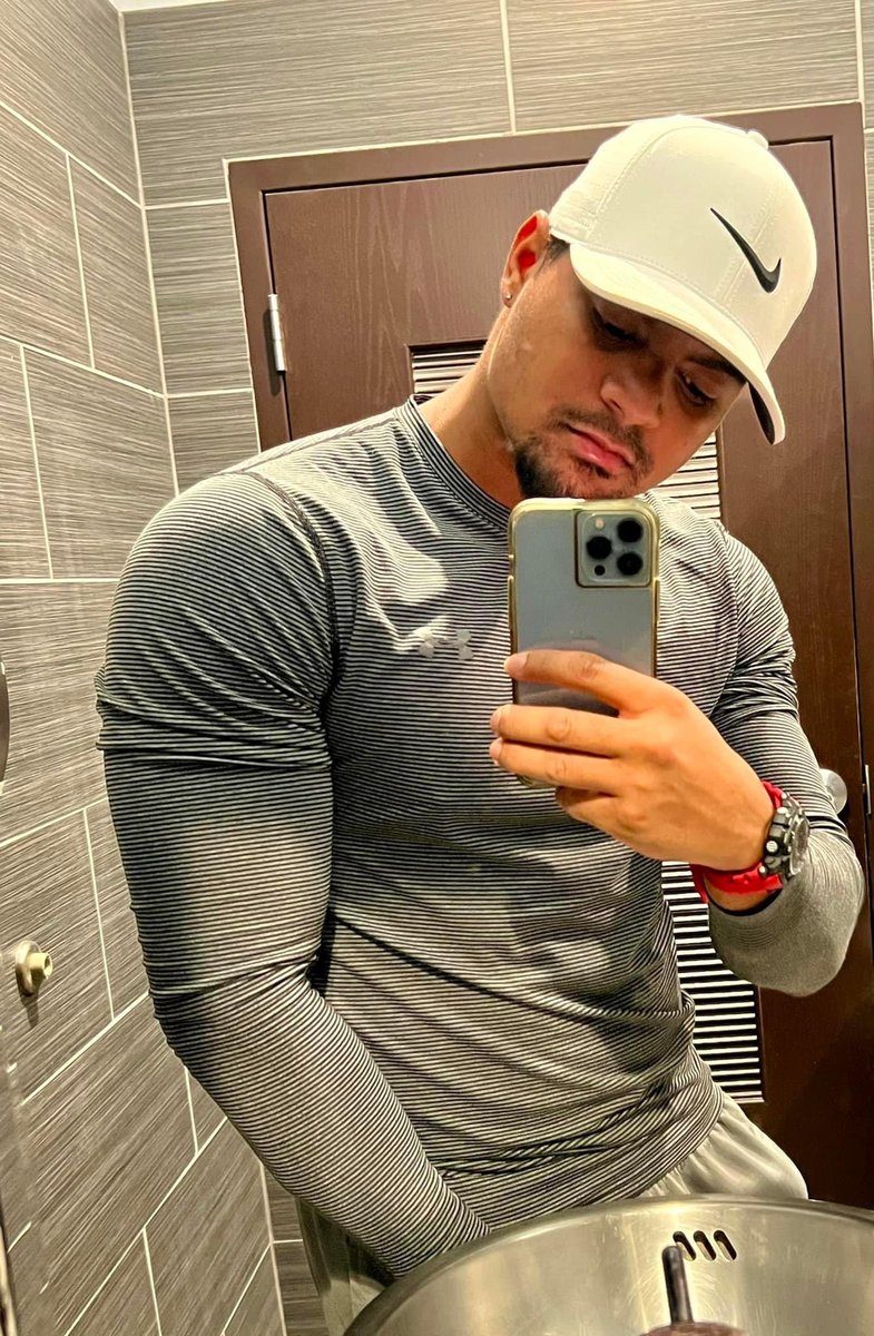 Sunday ☑️
.
instagram.com/victorgarciaro…