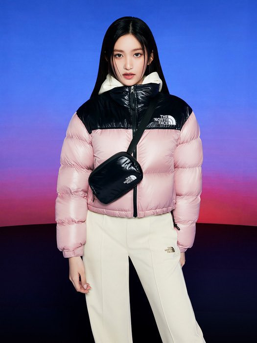 LEESEOCIAL's tweet photo. 📸[SEO PIC] 

LEESEO recent brand ambassador photos for the north face pt1

(©North Face official site: https://t.co/vbDBeDEMAr)

#アイヴ #이서 #아이브 #LEESEO #IVE #イソ #อีซอ #李瑞 #ไอฟ์ https://t.co/KVYfzMUwZj