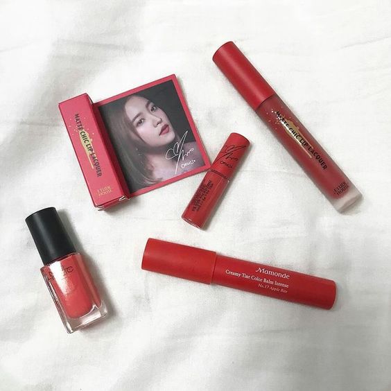 Beginthestory_'s tweet photo. Ahora me voy a la casa de mi novia porque por fin salió el #𝙧oùgǝc𝚑ྀ𝐢c·ʇorturᧉ︩︪ y claramente yo iba a comprar todo el kit de #Eིtu𝚍e家𖤍口唇𝑙𝗮͠cquǝuʀི para ella, sé que le va a gustar y si no le gusta, me lo quedo yo. :]

 ׅ ࣪   𝅄  ᧉ𝑡er𝕟a𝑙 t𝕚më 為了 𝕤ure𝚗 ﹗ https://t.co/RZODTPtm17