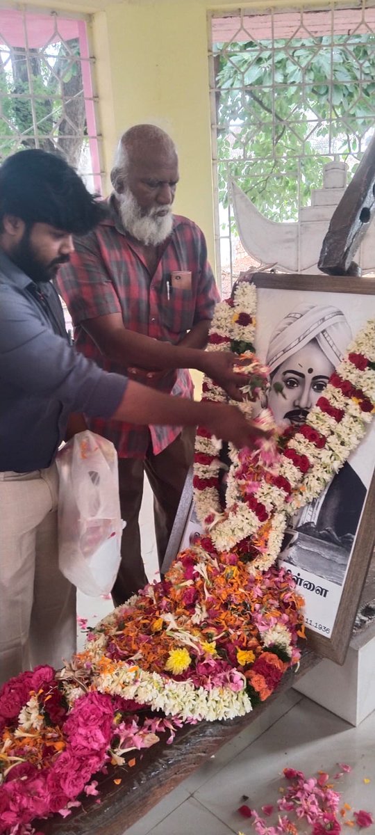 Tamizhdesiyam's tweet photo. கப்பலோட்டிய தமிழர் வ.உ. சிதம்பரனார் அவர்களின் பிறந்த நாளான இன்று தமிழ்த்தேசியப் பேரியக்கம் சார்பில் கோவையில் வ‌.உ.சி அவர்களால் இழுக்கப்பட்ட செக்கு அமைந்துள்ள இடத்தில் அவரது படத்திற்கு மாலை அணிவித்து வீரவணக்கம் செலுத்தப்பட்டது! வ.உசி. வழியில் தமிழர் வணிகம் மீட்க உறுதியேற்போம்! https://t.co/QOmqSwuLtK