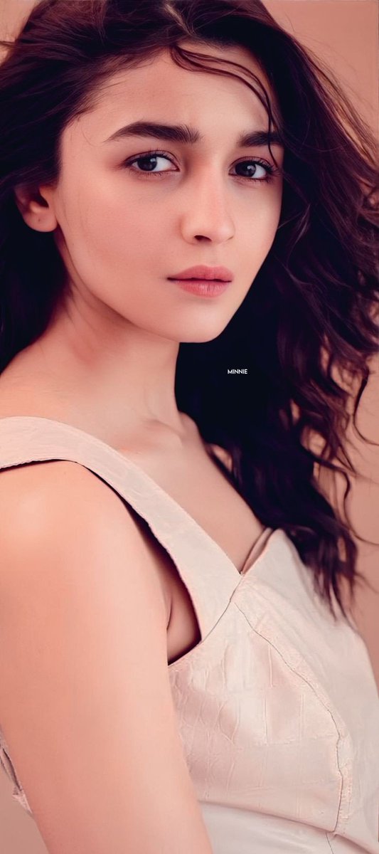 minnie_retouch's tweet photo. Alia...😦🤍✨ @aliaa08
#AliA #AliaBhatt
#Retouch #Wallpaper
#WallpaperMaterial https://t.co/btDrLAHsf1