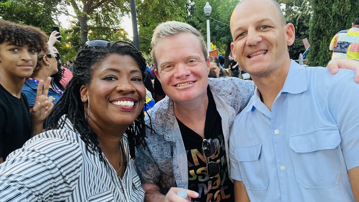 EvanMMinton's tweet photo. What a great time tonight at the Sacramento Central Labor Council, AFL-CIO’s Annual Labor Day Labor Day Picnic!!! 

#HotLaborSummer
#StandWithLabor https://t.co/UUzQiInsWR