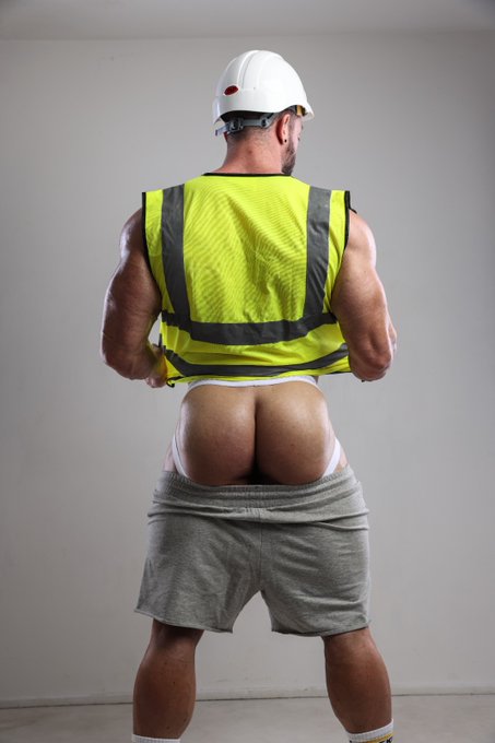 Almost 100K followers! Which means my Onlyfans will be free for a day! 👀😌 https://t.co/Mz3YjEVSR1