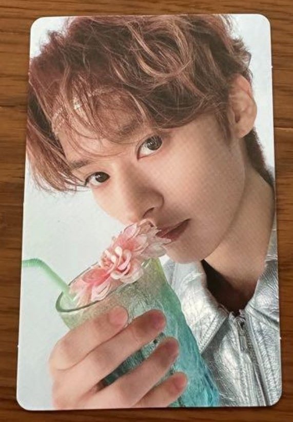 vlivelino's tweet photo. WAVY HAIR LEE KNOW PC?!??? https://t.co/yLmz2CJXEh