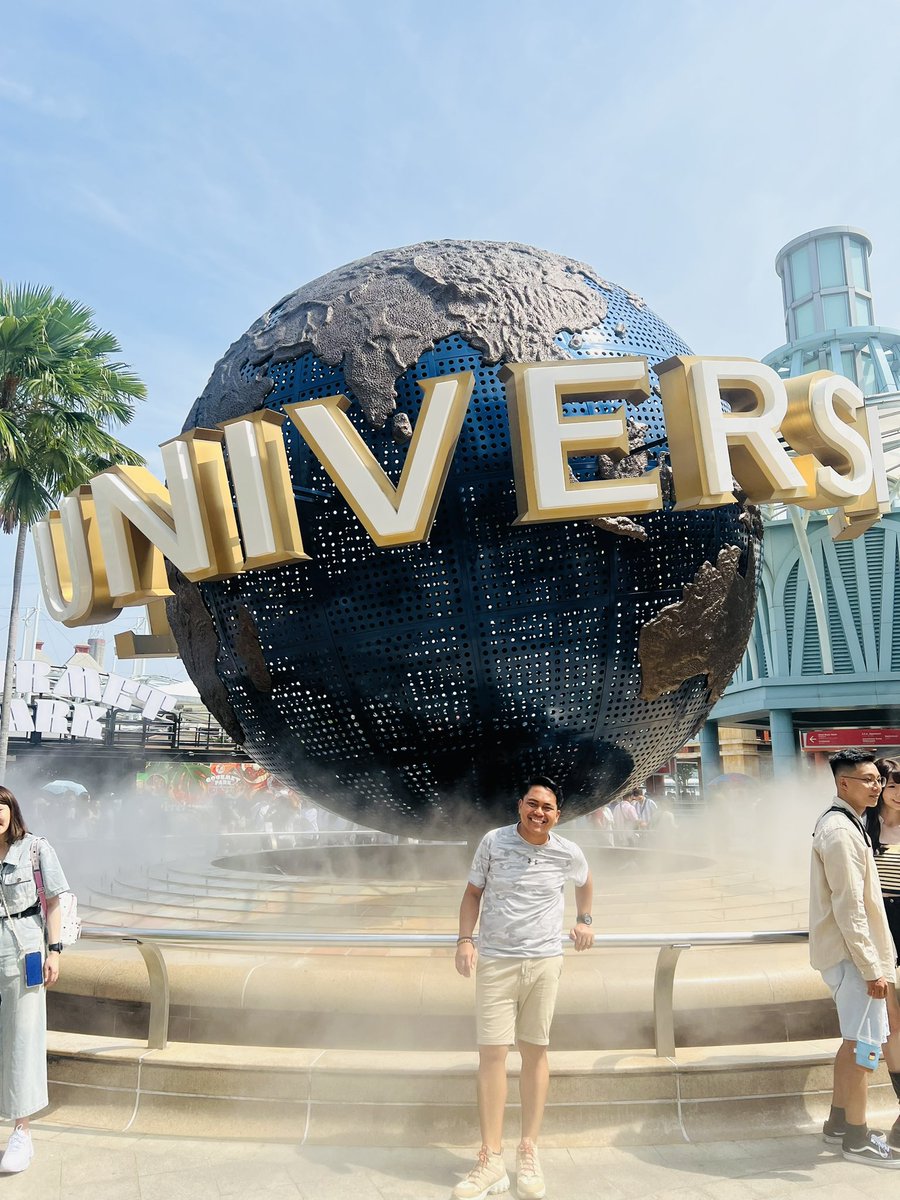 ramenow's tweet photo. Tuesday is Funday 🎢🌏💙
#BigGlobe #ThemePark #ParkDays #UniversalStudios #UniversalStudiosSingapure #UniversalStudioSG #SentosaIsland #Sentosa #Singapure https://t.co/vvroy1S40N