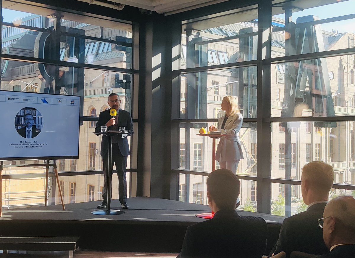 Tanmaya_Lal's tweet photo. ‘Time for India’

Huge interest &amp; full house
at Stockholm Chamber of Commerce

Joined Amb Jan Thesleff, Jan Larsson Head Business Sweden, Sven Östberg, CG Mumbai &amp; other Swedish friends

Spoke of transformation underway in India &amp; unmatched scale of business opportunities

🇮🇳🤝🇸🇪 https://t.co/cZb9p9K9BV