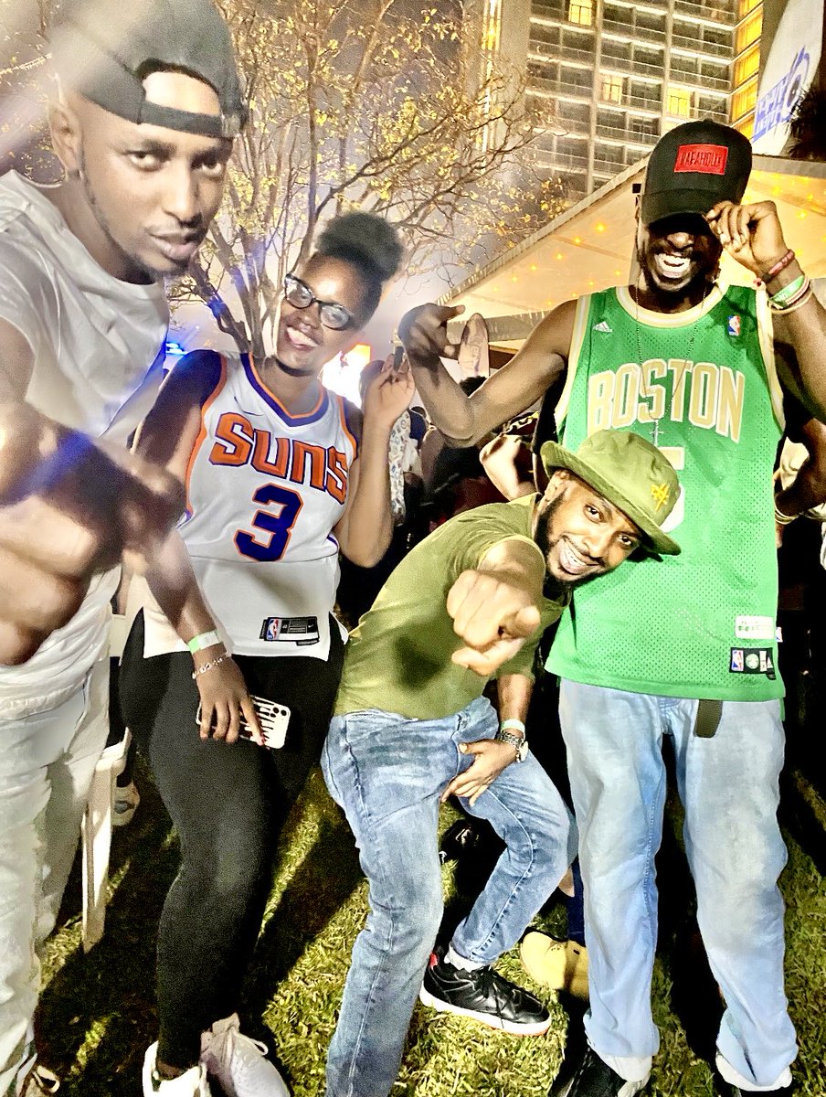 PoloTheBishop's tweet photo. The Entourage
🔥🔥🔥🔥
#20YearsOfNavio
🔥🔥🔥🔥
Oh Yeah. https://t.co/Esgp4jhQHK