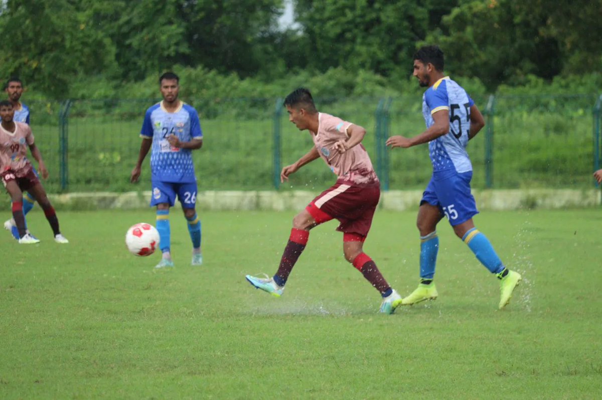 bsssporting's tweet photo. Snapshots from yesterday's draw encounter against Bhawanipore. 📸

#BssSporting #IndianFootball ⚽ #BSSC ⭐ #JoyBehala https://t.co/39kjZwkOPl