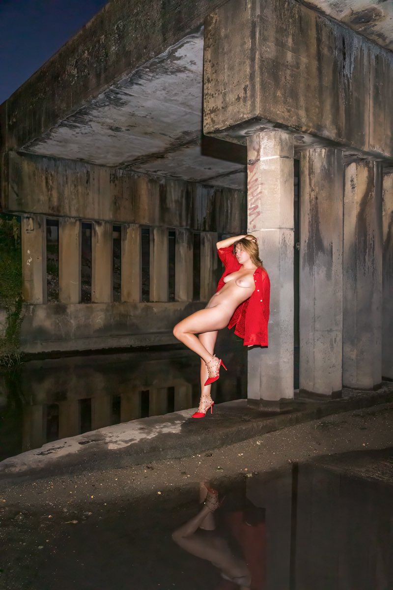 adamsphotopro's tweet photo. #alphafemale #nsfw #urbex #truebeauty #selfempowered #vintage coffee table book project https://t.co/waJsI4F0AZ