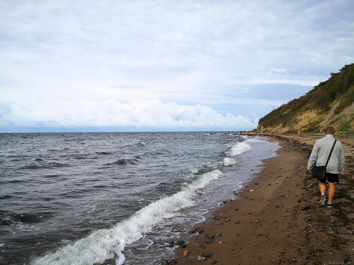Ich war mal wieder segeln. Diesmal Manövertrainings rund um die Insel Rügen. Bilder findet ihr hier: buscher.de/2023/09/05/ski…