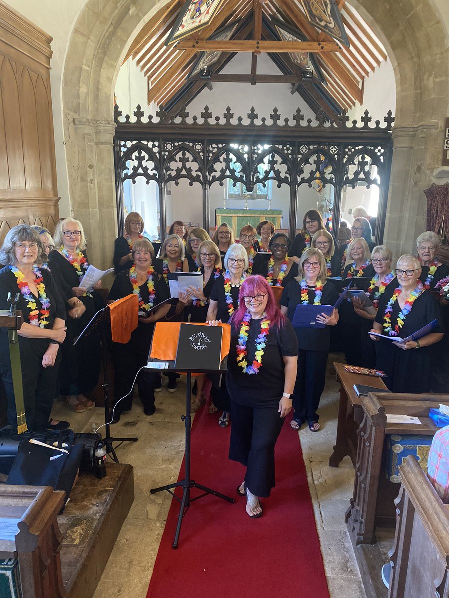 lisamatthewman's tweet photo. Love singing with my girls #bigaboutsinging #corbycommunitychoir https://t.co/KyLWb9lz0l