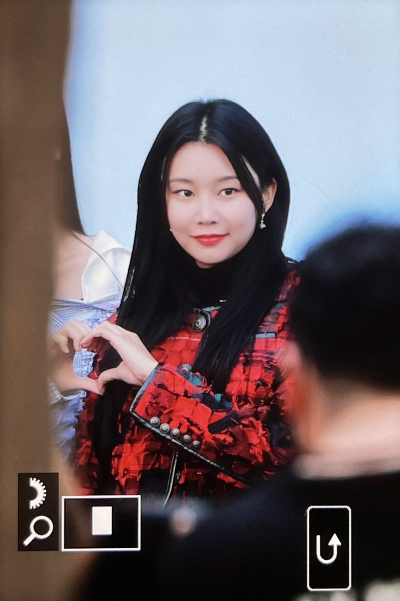 LoveLoop_112's tweet photo. 230905 ❤️
#혜빈 #Hyebin #ヘビン https://t.co/1geJHqoz7o