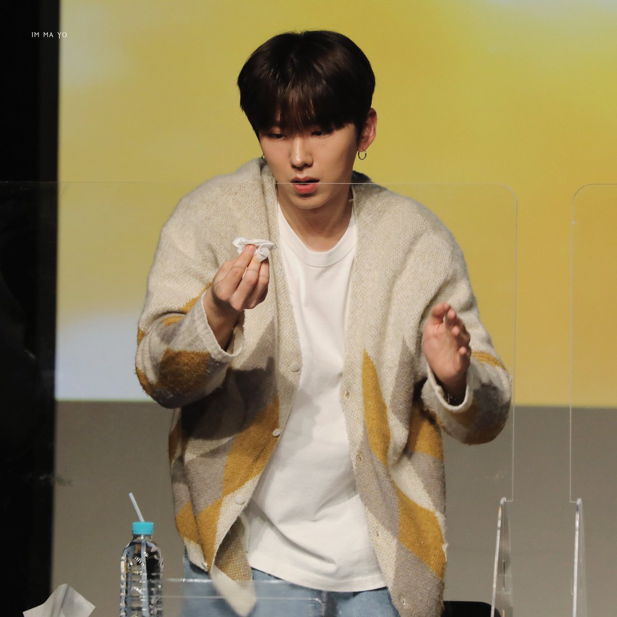 Happiness_to_KH's tweet photo. 뭐 하나에 꽂히면 그것밖에 안 보이는 기현이 https://t.co/zhXOcRj9oi