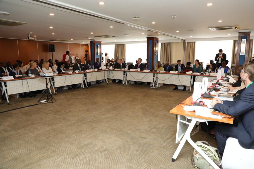 EnergyAlliance's tweet photo. 📷For our first #ACS side event this morning, @EnergyAlliance Global Advisor, @ProfOsinbajo, joins @USAID's @CaldwellUSAID, Former President @IvanDuque &amp; others at the Sarova Panafric for a Ministerial Roundtable on carbon market regulations👇 

#LetsChangeEnergy #ACS23 https://t.co/r3mjYqeIpE