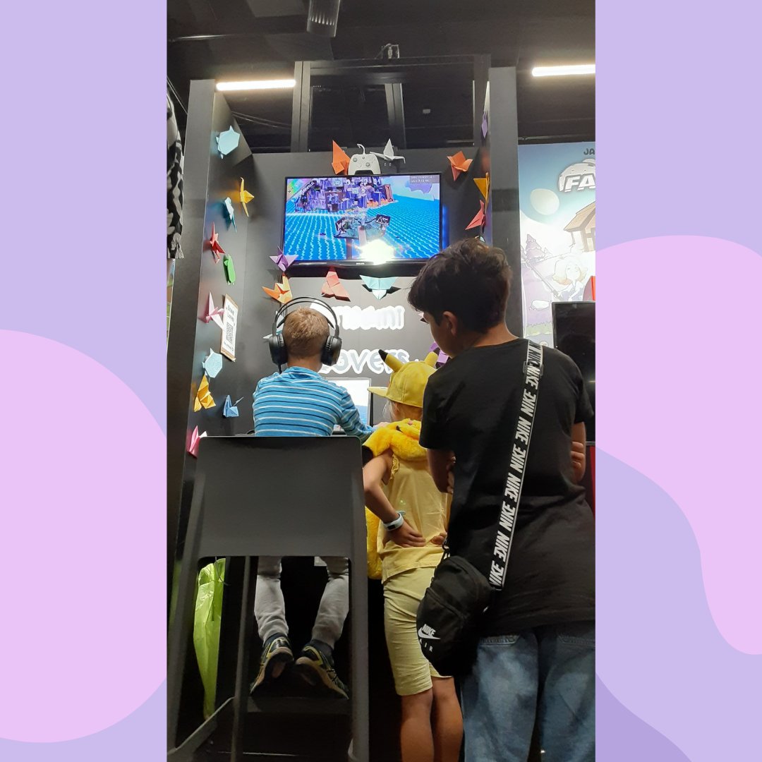 Here are some final insights into our Gamescom experience this year. Thanks to everyone who came by to check out our game Origami Lovers🌸⁠⁠

#loneflowergames #gaming #game #gamers #gamedev #gamedeveloper #indiegamedev #indiegame #indiegames #origamilovers