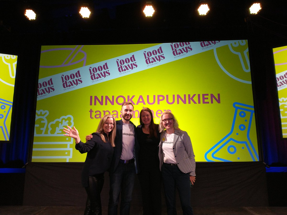 Innocities_FI's tweet photo. Tervetuloa! Innokaupungit tänään stagella Seinäjoella. @intoseinajoki #seinäjoki #innokaupungit #innocities https://t.co/Gg02o1CUaq