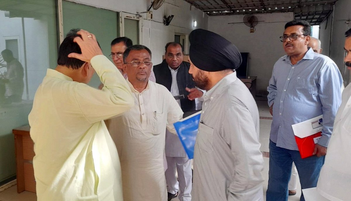 g_khalak's tweet photo. Thanks for new responsibility 🙏🙏
@kharge Jii
@RahulGandhi Jii
@deepakbabaria1 Jii https://t.co/VXtOb6ys8F