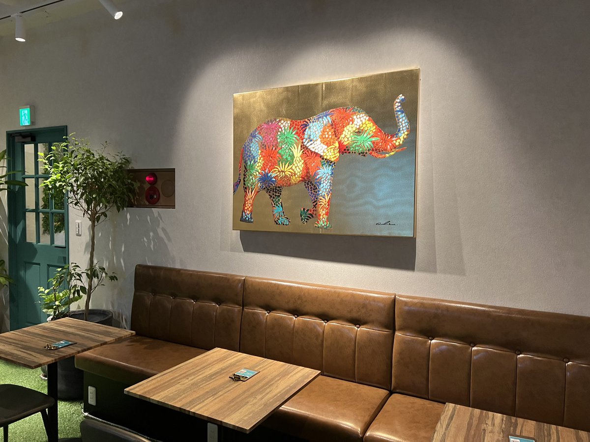 Tommy_mst303's tweet photo. 知り合いが新宿三丁目に、おしゃれなカフェバーをオープンした✨

cafe&amp;bar KINEEL(カフェ&amp;バー キニール)
伊勢丹の裏
https://t.co/rfWzViOu1A
雰囲気も良くジャジーなお店🎶 https://t.co/dwzOXDbaHi