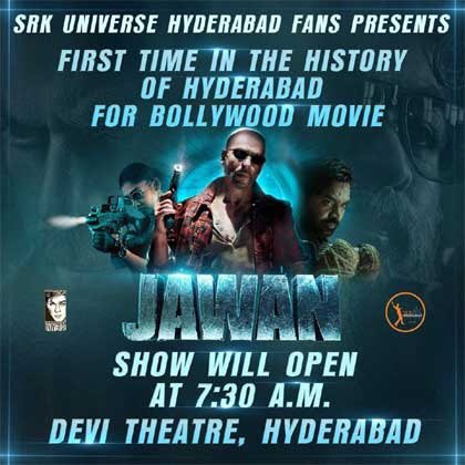 SRKUniverse's tweet photo. 'Main khud bollywood hoon' 🔥 #Hyderabad, Ready Ah? 🔥

@iamsrk @Atlee_dir @RedChilliesEnt 
#Jawan #JawanAdvanceBooking #ShahRukhKhan #SRK 

https://t.co/Qznz9CgcC4 https://t.co/sieyWgg2su