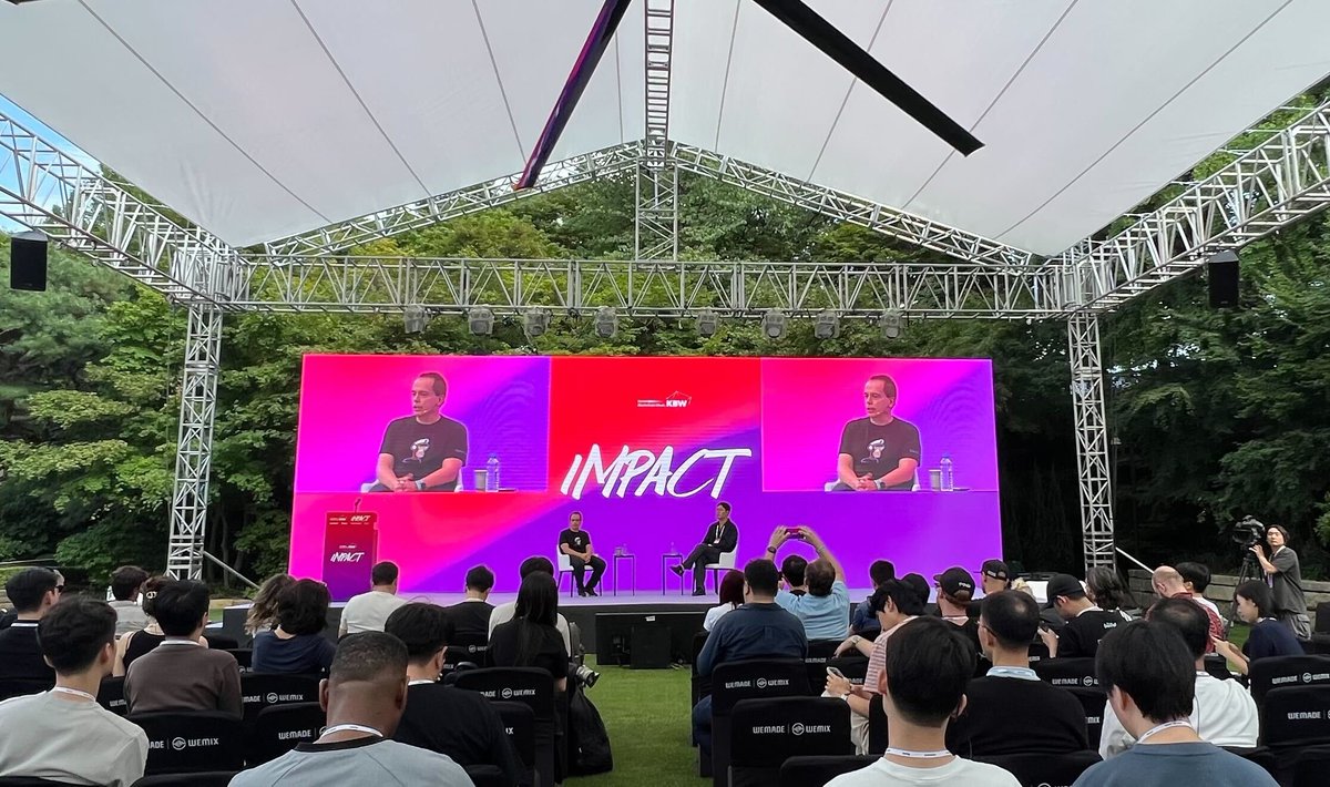 harry_forj's tweet image. “If you tap into community and community element, you can create something that has never been done before. Yuga Labs turned IP on its head and the community based brand building made BAYC a global brand in a matter of weeks.” - @dalegre, CEO of Yuga at KBW.

#KBW2023  #Web3IP