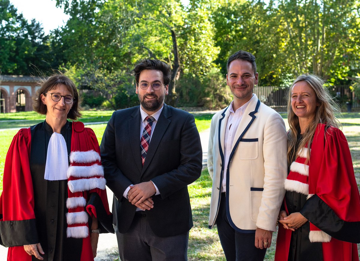 Rentrée du Master Propriété Intellectuelle de <a href="/UTCapitole/">Université Toulouse Capitole</a>. Félicitations à la promotion 2023 nouvellement diplômée !  🎓